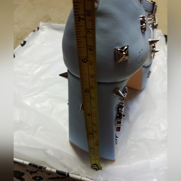 Platforms heels- Really comfortable - Picture 10 of 16